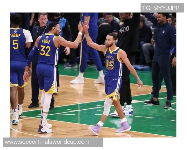 库里领军勇士对决凯尔特人争夺总冠军荣耀之战