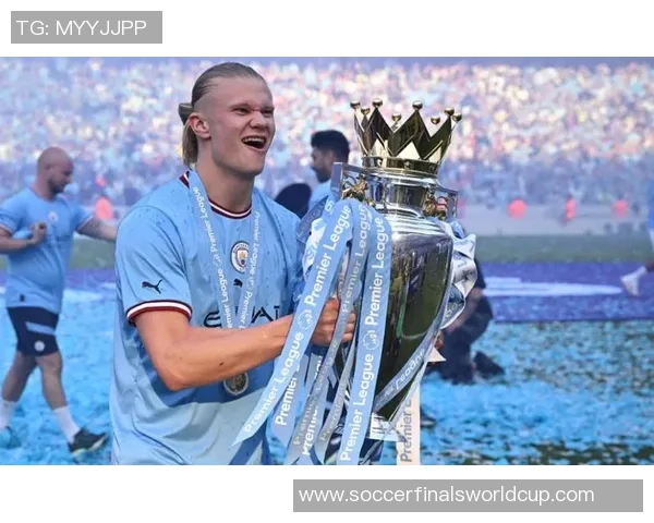 曼彻斯特城与热刺的激烈对决展现英超足球的魅力与激情